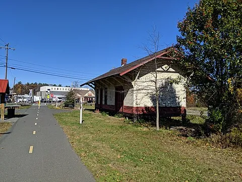 east longmeadow: a town in Hampden County, Massachusetts, United States