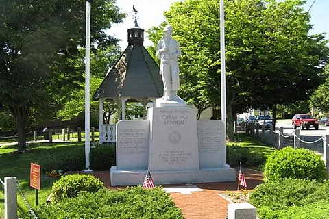 east weymouth: a village in the town of Weymouth, Norfolk County, Massachusetts, United States