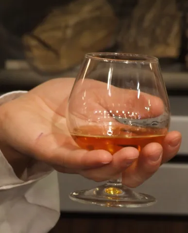 eau de vie: synonym of brandy