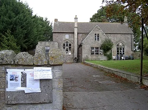 englishcombe: a village and civil parish in Bath and North East Somerset, Somerset, England, south-west of Bath...