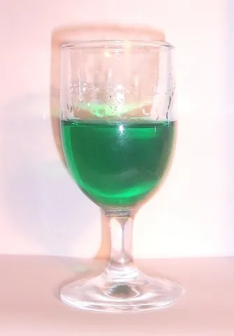 crème de menthe: a peppermint-flavoured liqueur
