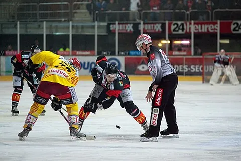 face-off: a confrontation or argument between two people or groups