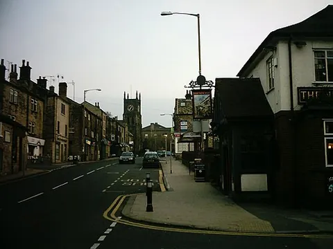 farsley: a western suburb of the City of Leeds, West Yorkshire, England (OS grid ref SE2135)