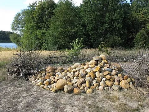 fieldstone: a stone found in fields and used for building