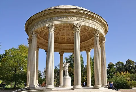 folly: foolishness that results from a lack of foresight or lack of practicality