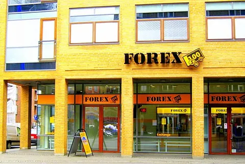 forex: syllabic abbreviation of foreign exchange
