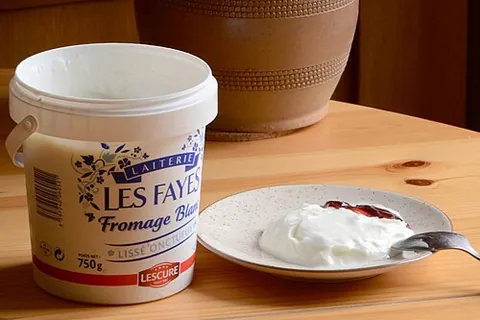 fromage blanc: a creamy soft cheese made with whole or skimmed milk and cream