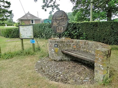 fundenhall: a village in Ashwellthorpe and Fundenhall parish, South Norfolk district, Norfolk, England (OS grid...