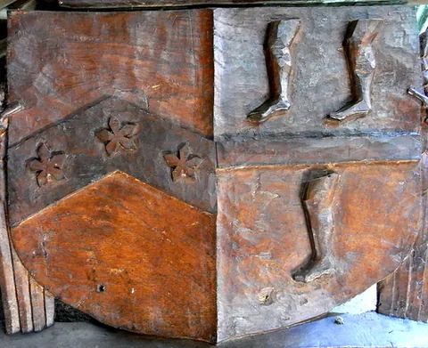 gamb: the leg or shank, typically of an animal, especially of a lion, on a coat of arms, crest, etc