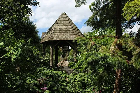 garden folly: synonym of folly; sometimes used interchangeably with folly because most follies are located in...