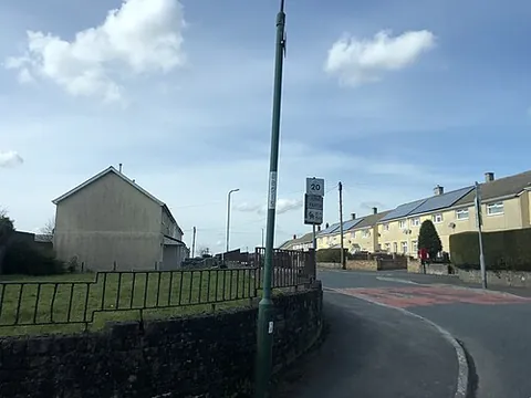 garnlydan: a village and community of Blaenau Gwent borough, Wales