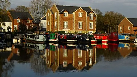 garstang: a market town and civil parish with a town council in Wyre borough, Lancashire, England (OS grid...