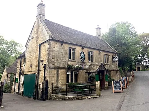 great barrington: a village in Barrington parish, Cotswold district, Gloucestershire, England (OS grid ref SP2013)