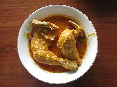 gulai: a kind of spicy stew of Southeast Asia