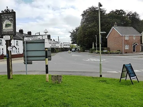 halwill junction: a settlement in Halwill parish, Torridge district, Devon, England (OS grid ref SS4400)