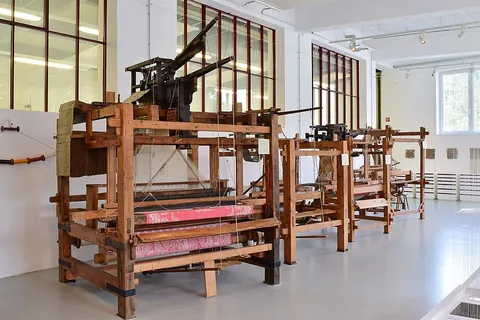 handloom: a simple machine used for weaving by hand