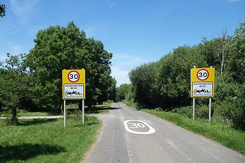 hannington wick: a hamlet in Hannington parish, Swindon borough, Wiltshire, England (OS grid ref SU1795)