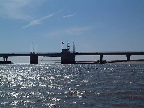 havengore creek: a tidal river or channel in Rochford district, Essex, England