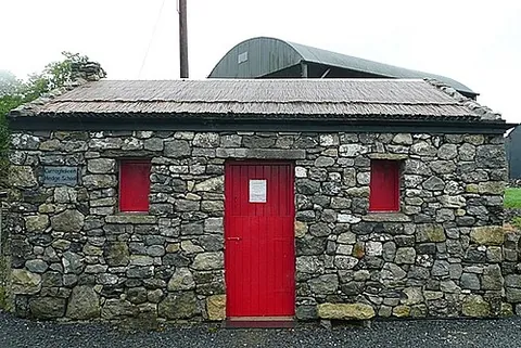 hedge school: a rudimentary school in 18th- and 19th-century Ireland, held outdoors or in a house or barn