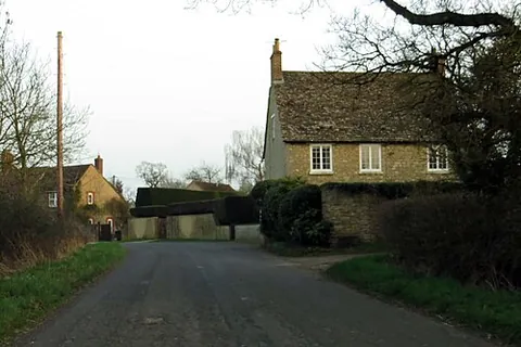 high cogges: a hamlet in South Leigh and High Cogges parish, West Oxfordshire district, Oxfordshire, England (OS...