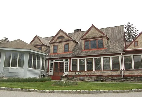 highland mills: a hamlet in the town of Woodbury, Orange County, New York, United States