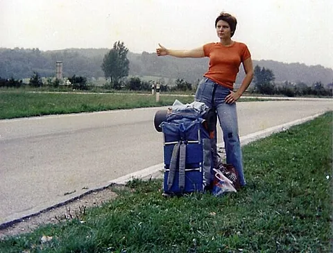 hitchhiker: a person or thing that hitchhikes