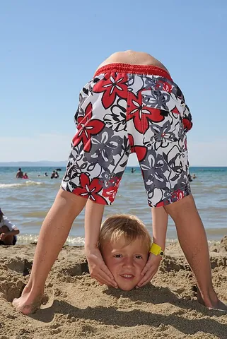 horsemanning: the act of posing for a photograph in such a way that one appears to have been beheaded, with the...
