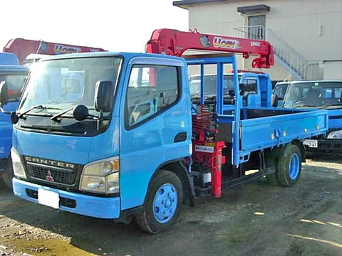 hydromanipulator: a hydraulic arm used for lifting heavy loads, typically found on trucks and other large heavy-duty...