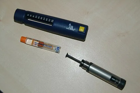 injector pen: a device designed to facilitate self-injection of medicinal products