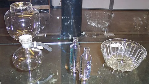 jena glass: a type of fine-quality borosilicate glass with high resistance to shock and heat, used in science,...