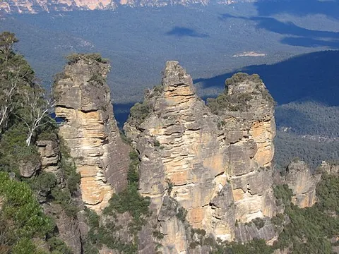 katoomba: a town in the City of Blue Mountains, New South Wales, Australia