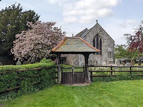 kenchester: a hamlet and civil parish (served by Bishopstone Joint Parish Council) west of Hereford,...