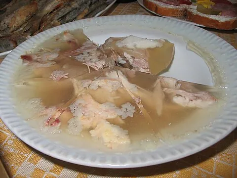 kholodets: a pork jelly or aspic traditionally eaten in Russia, Belarus, and Ukraine