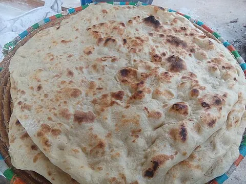 khubz: any Middle Eastern flatbread such as pita bread