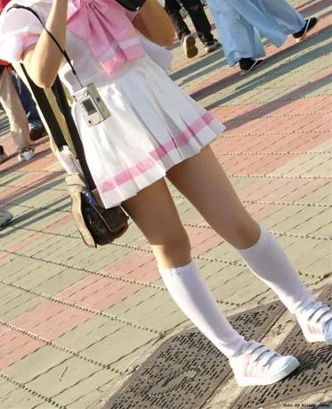 knee-high: used other than figuratively or idiomatically: see knee, high: reaching to the height of a person's...