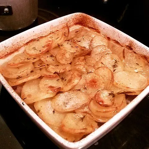 lancashire hotpot: a stew of lamb or mutton and onions topped with sliced potatoes