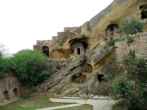laura: a number of hermitages or cells in the same neighborhood occupied by anchorites who were under the...
