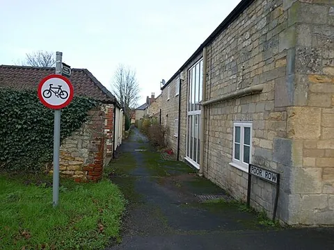leadenham: a village and civil parish in North Kesteven district, Lincolnshire, England (OS grid ref SK9552)