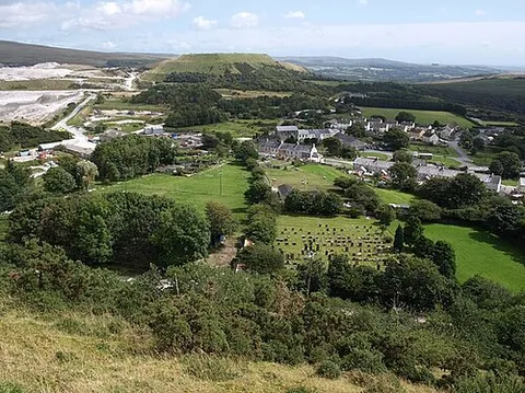 lee moor: a settlement and moor in Shaugh Prior parish, South Hams district, Devon (OS grid ref SX5661)