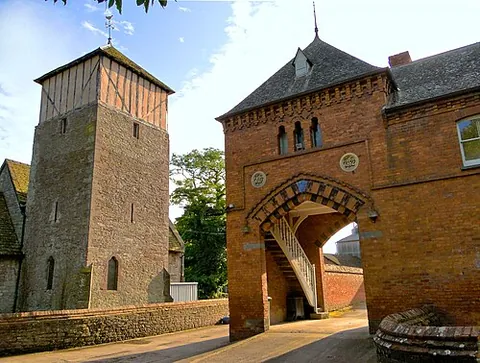 letton: a hamlet in Walford, Letton and Newton parish, north Herefordshire, England (OS grid ref SO3770)