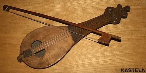 lijerica: a musical instrument from the Croatian region of Dalmatia and Croat parts of eastern Herzegovina