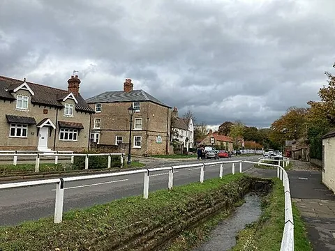 linby: a village and civil parish in Gedling district, Nottinghamshire, England (OS grid ref SK5351)