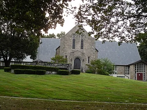longmeadow: a town in Hampden County, Massachusetts, United States