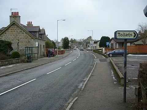 longside: a village in Buchan, between Mintlaw and Peterhead, Aberdeenshire council area, Scotland (OS grid...