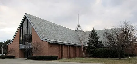 loudonville: a hamlet and census-designated place in the town of Colonie, Albany County, New York, named after...