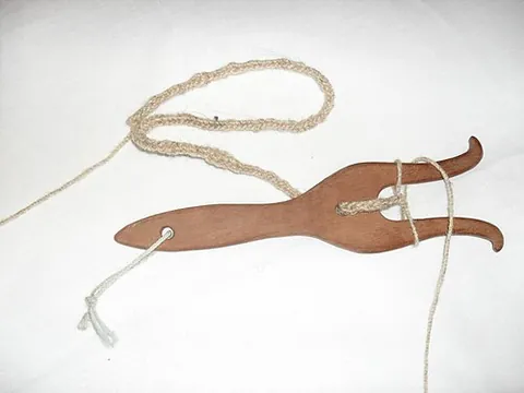 lucet: a device for making braided cord