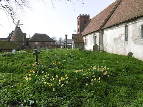 luddenham: a civil parish (without a council) in Swale borough, Kent, England (OS grid ref TQ9963)