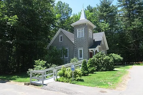 madbury: a town in Strafford County, New Hampshire, United States