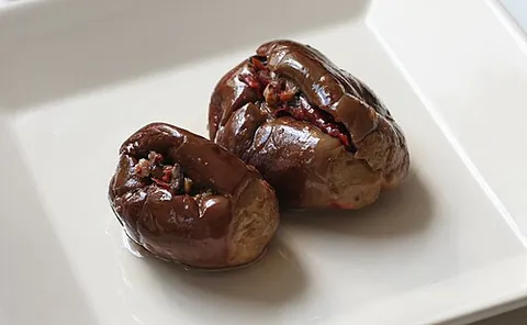makdous: a Levantine dish of oil-cured stuffed eggplants