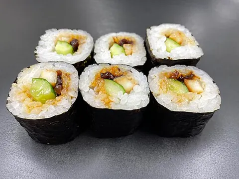 makizushi: rolled sushi